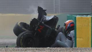 Fernando Alonso, tras su accidente en el GP de Australia en 2016