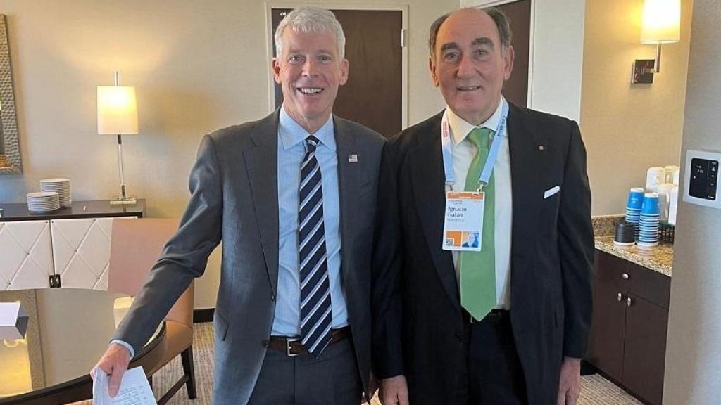 Ignacio Galán presidente de Iberdrola con el secretario de Energía de Estado Unidos Chris Wright.