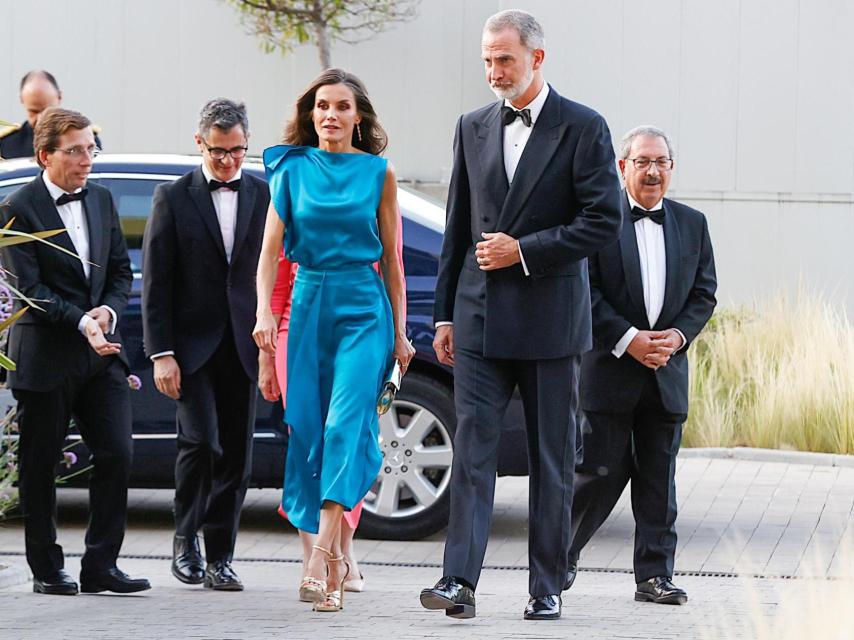 Letizia en 2023 con un dos piezas de Maksu.