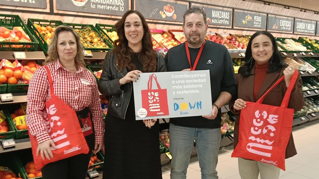 Presentación de las nuevas bolsas reutilizables.