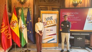 La delegada de Juventud y Educación del Ayuntamiento de Sevilla en la presentación del programa 'Vive tu cole'.