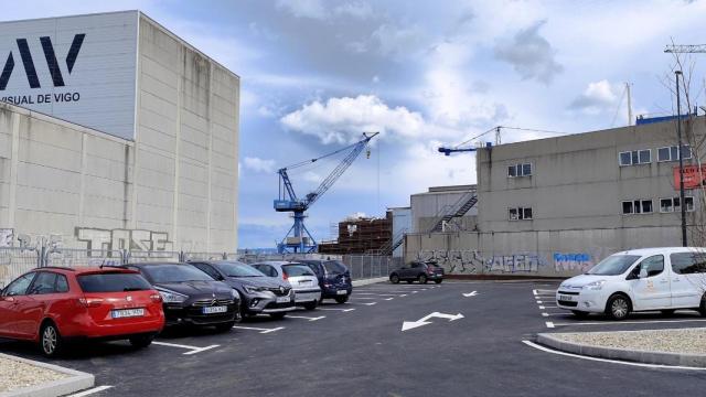 Vigo estrena nuevas plazas de aparcamiento en Bouzas.