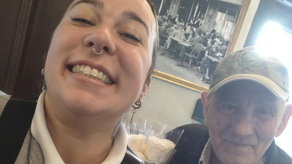 Una imagen de Ruth con Paco.