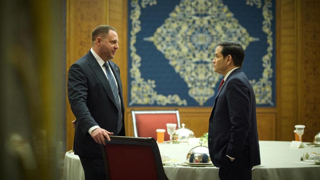 Andrí Yermak, mano derecha de Zelenski, y Marco Rubio, secretario de Estado de EEUU, reunidos en Yeda.