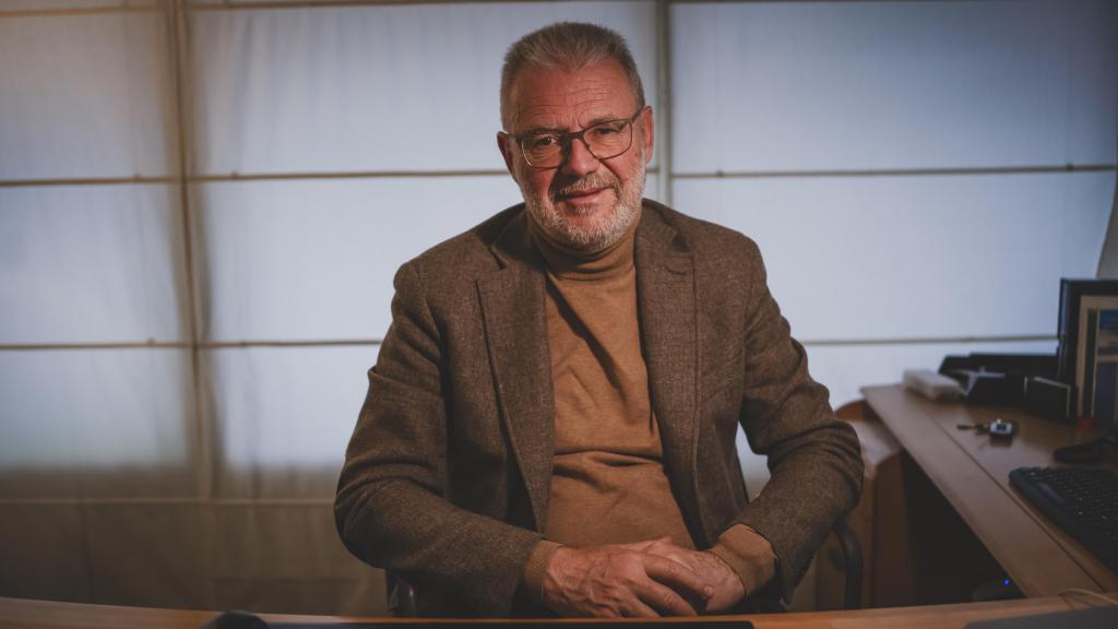 El doctor Antoni Gual durante la entrevista con EL ESPAÑOL.