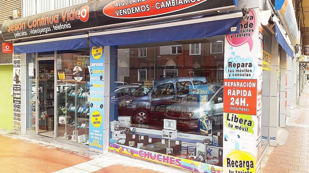 Fotografía del exterior del videoclub