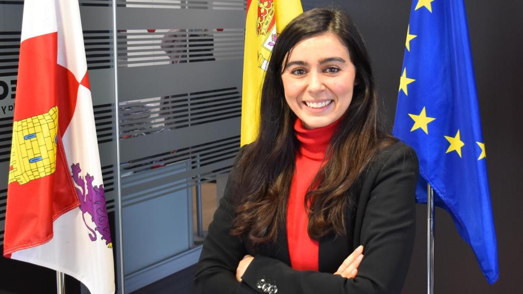La presidenta de ATA Castilla y León, Leticia Mingueza, posa durante una entrevista con El Español - Noticias de CyL