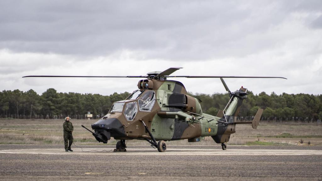 Vista de un HA-28 Tigre en la base Coronel Sánchez Bilbao de Almagro (Ciudad Real).