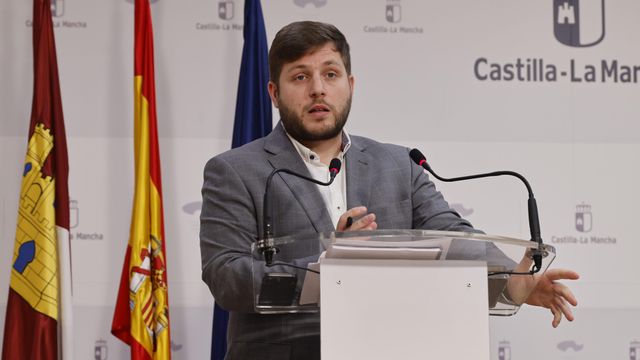 Nacho Hernando, consejero de Fomento de la Junta, este miércoles en rueda de prensa.