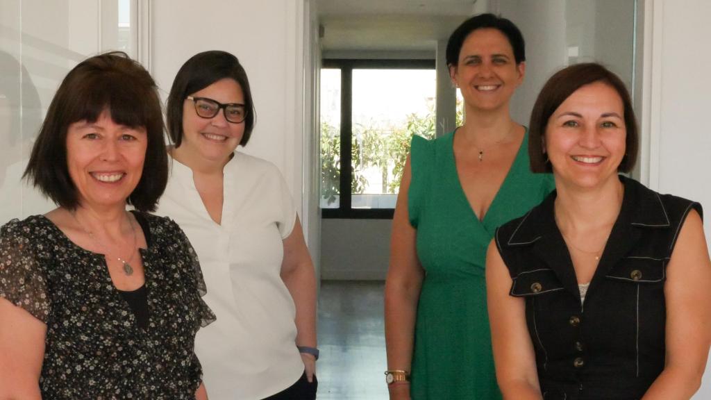 Elizabeth García, Estela Romero, Raquel Gómez e Itziar Español forman el equipo de Beka Healthcare.