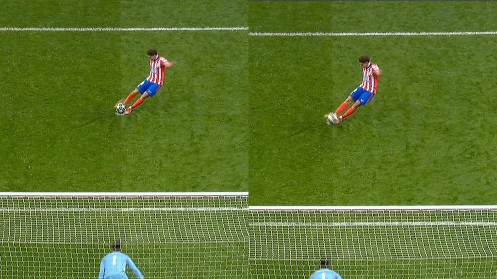 Momento en el que Julián Álvarez lanza el penalti.