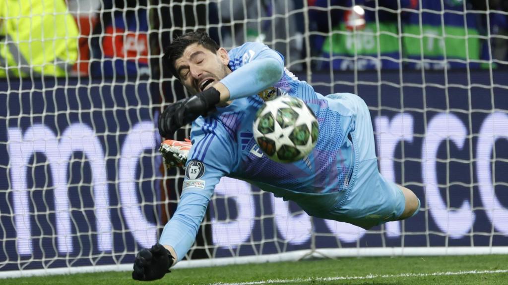 Thibaut Courtois, en la tanda de penaltis contra el Atlético de Madrid