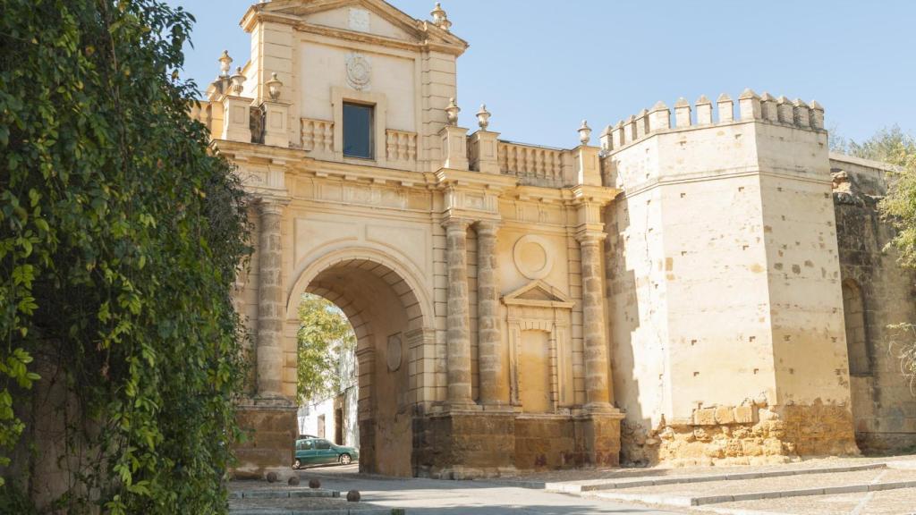 La Puerta de Córdoba, uno de los monumentos más conocidos.
