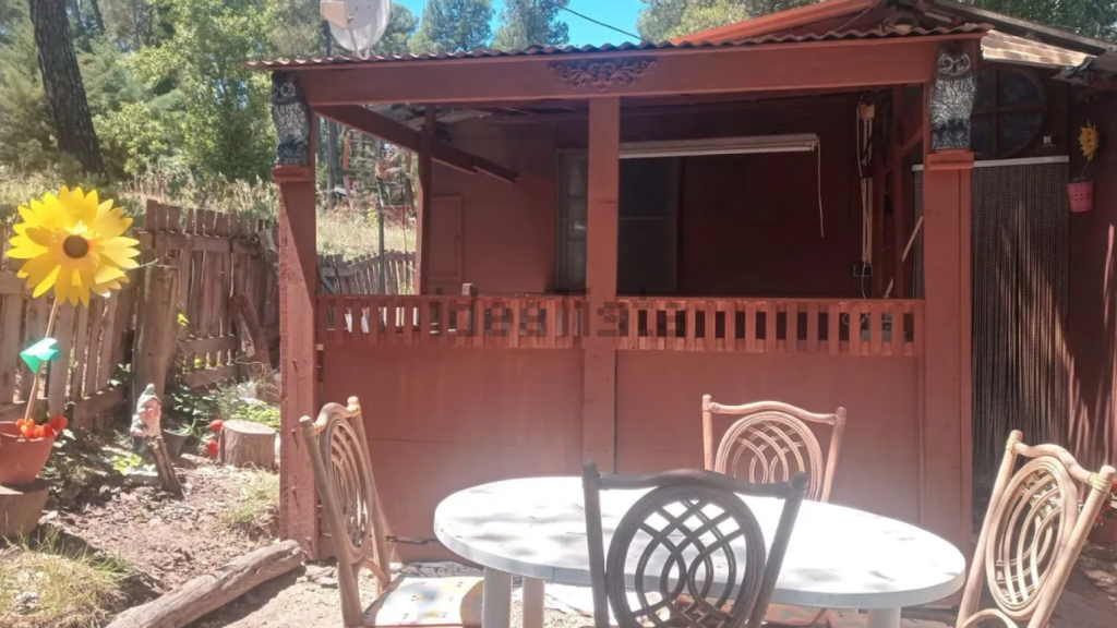Casa de madera en camping por 8000 euros