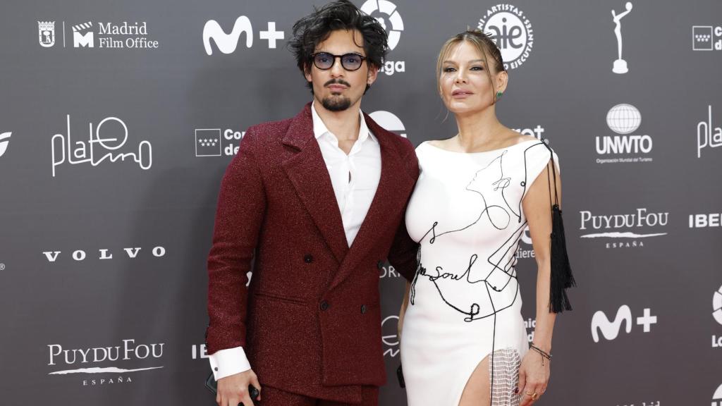 Ivonne Reyes y su hijo, Alejandro, quien busca hacerse un hueco como actor en el mundo del cine.