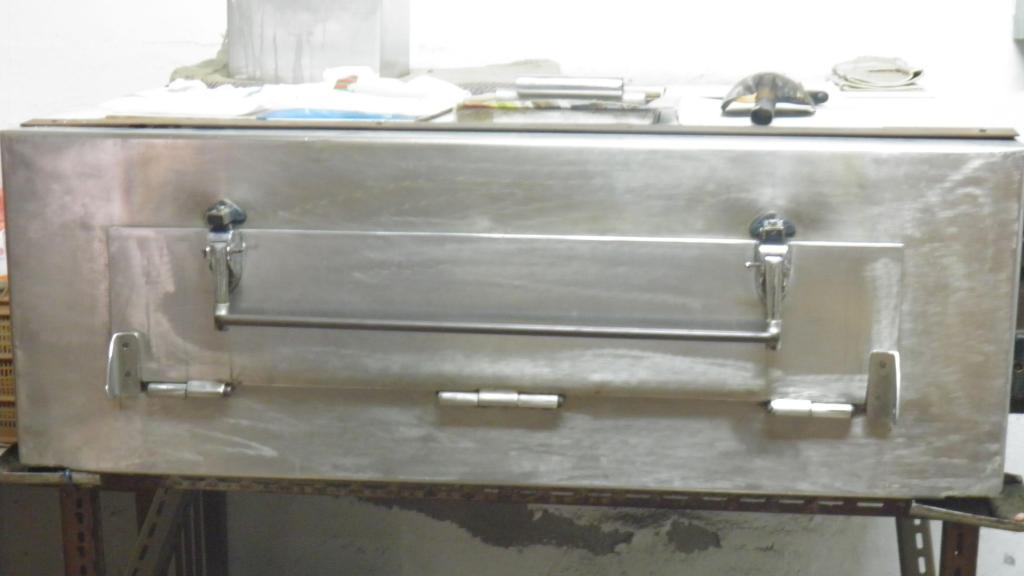 El horno de 1939 en el que se fabrican los productos artesanales de Tostadero Solano.