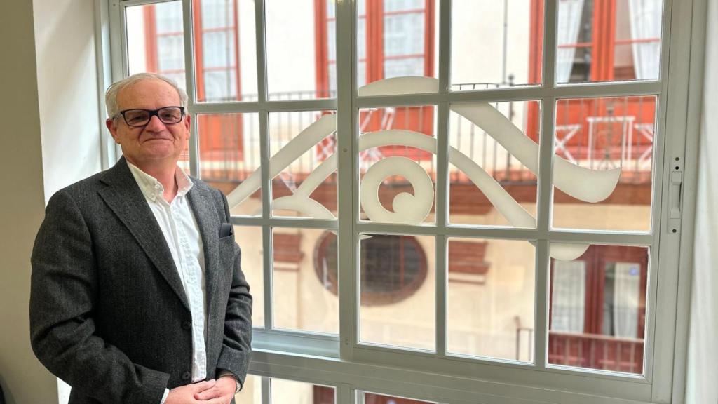 Carlos Bentabol en la sede de EL ESPAÑOL de Málaga.