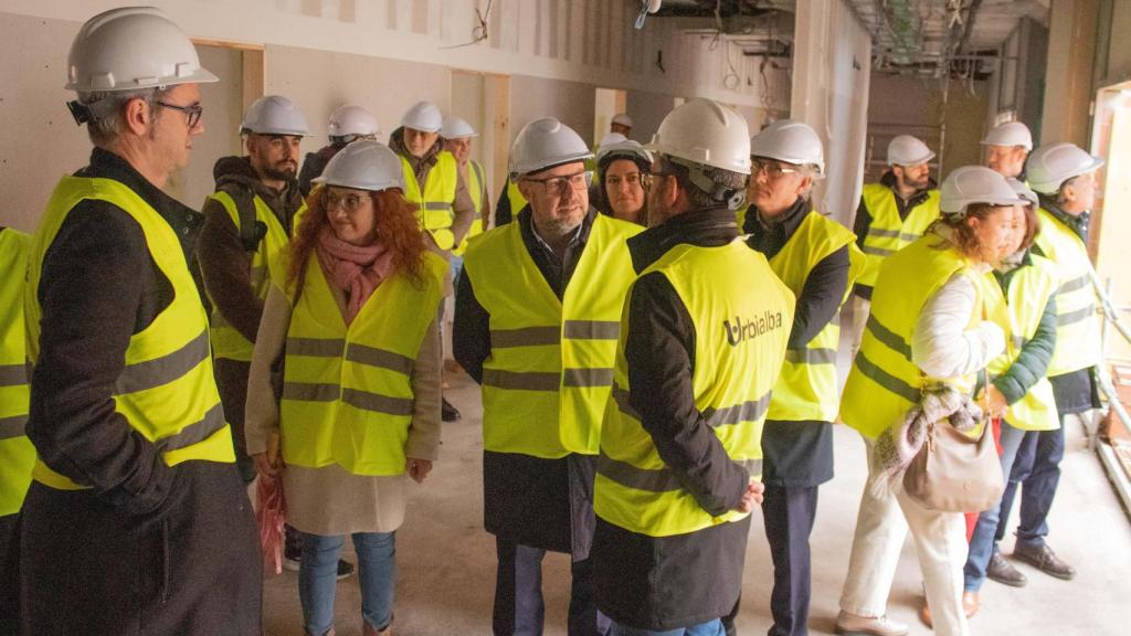 Visita a las obras del futuro centro de salud Zona 3 de Albacete.