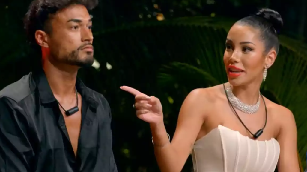 Bayan y Eros, en su hoguera final en 'La isla de las tentaciones'.