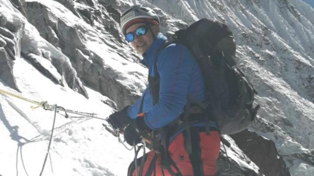 Quitín Mira, trepando el monte Ama Dablam (Nepal).