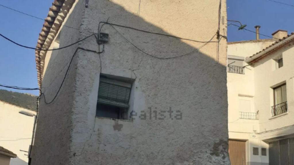 Casa por 10.000 euros en El Frasno.