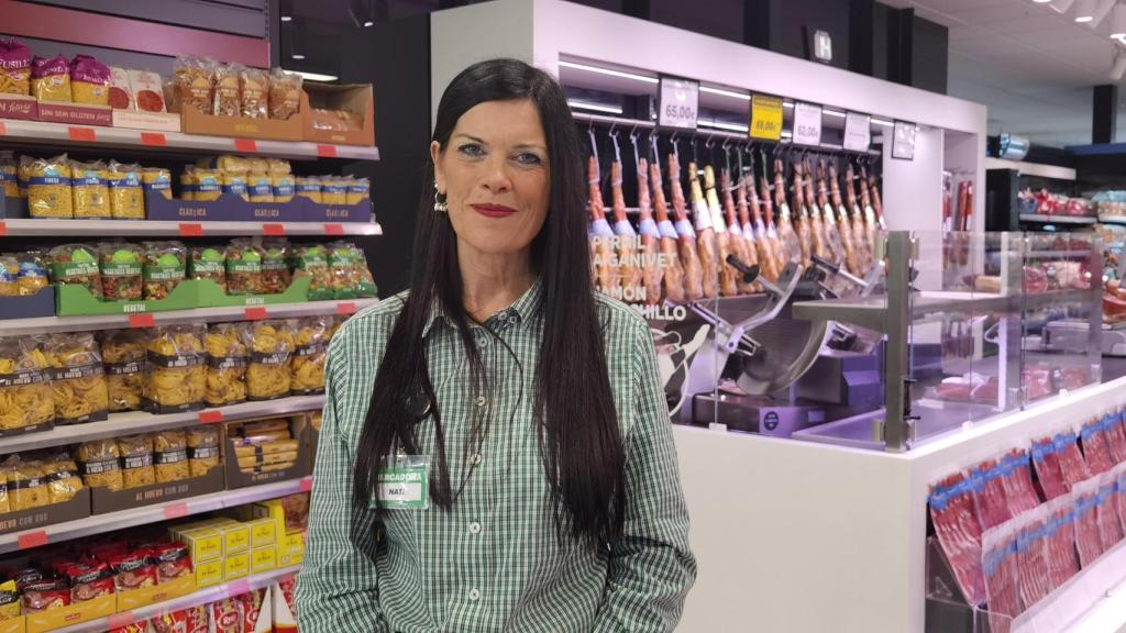 Nati Pérez, una de las empleadas de supermercados que en 2020 estuvo atendiendo a clientes en el Mercadona de Alicante.