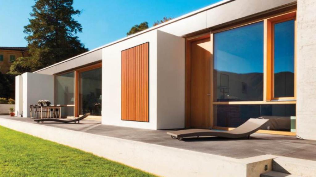 El panel aerotérmico Solar Boost instalado en una casa.