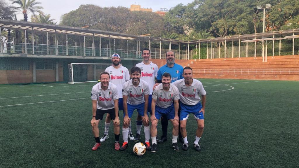 Carlos García, en el 7 inicial de uno de sus seis equipos. EE