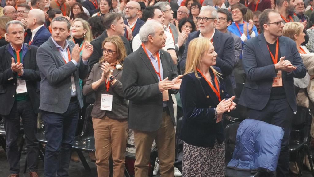 Mayte Pérez y Sánchez Quero, en el congreso del PSOE-Aragón.