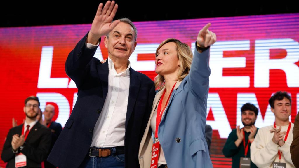 José Luis Rodríguez Zapatero, junto a Pilar Alegría.