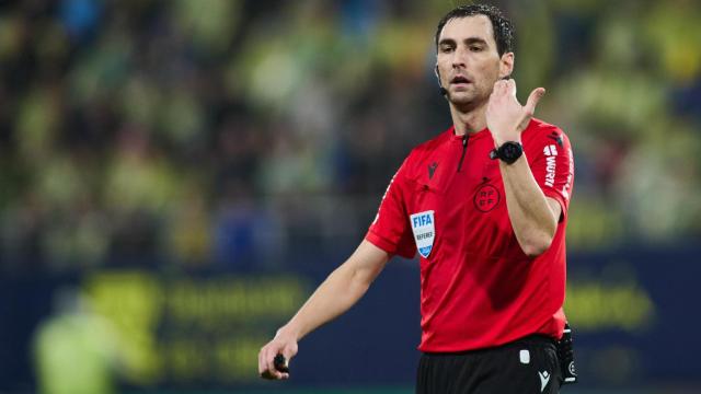 Ricardo de Burgos Bengoetxea en un partido de La Liga.