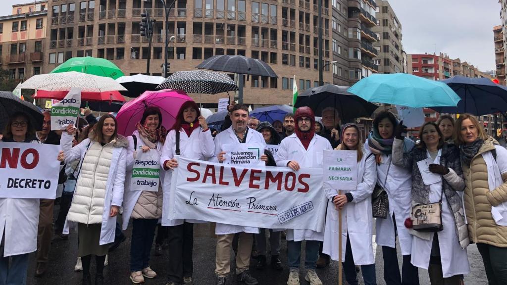 Los sanitarios del C.S. Delicias Norte en la manifestación por la atención primaria