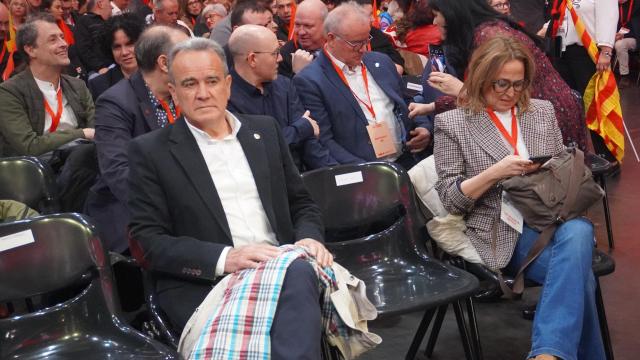 Mayte Pérez y Sánchez Quero, minutos antes de la llegada de Pedro Sánchez.