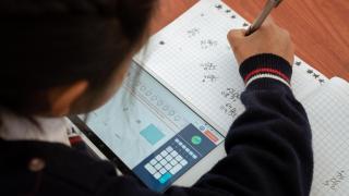 Una alumna de matemática de Paquita.