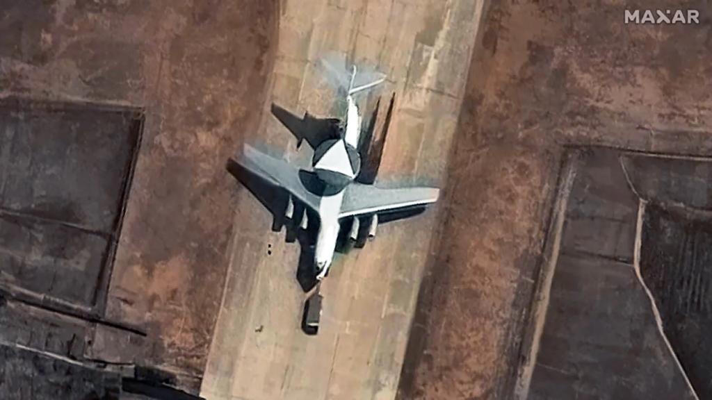 Imagen satelital del avión de alerta temprana de Corea del Norte