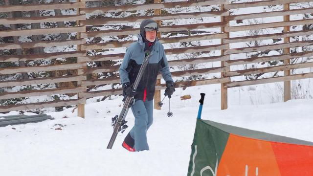 Así fue el día del rey Felipe VI en Valdelinares (Teruel): estuvo esquiando casi todo el día y comió en la estación