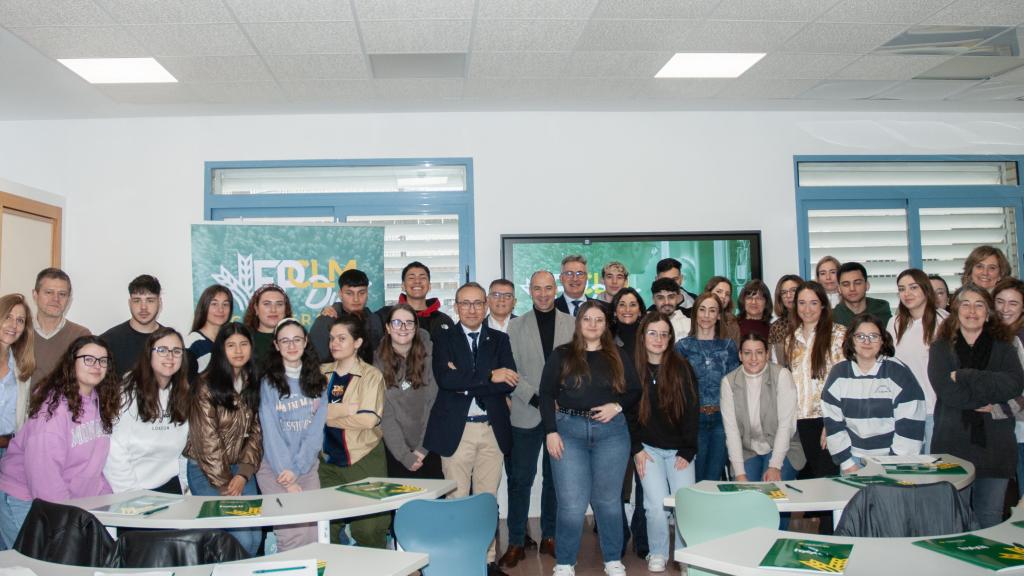 Este lunes ha empezado en el IES Vandelvira de Albacete la 4ª FP Dual Cooperativa.