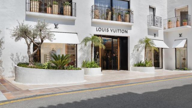 Tienda de Louis Vuitton en Puerto Banús.