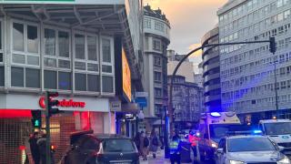 Accidente en la plaza de Pontevedra esta mañana.