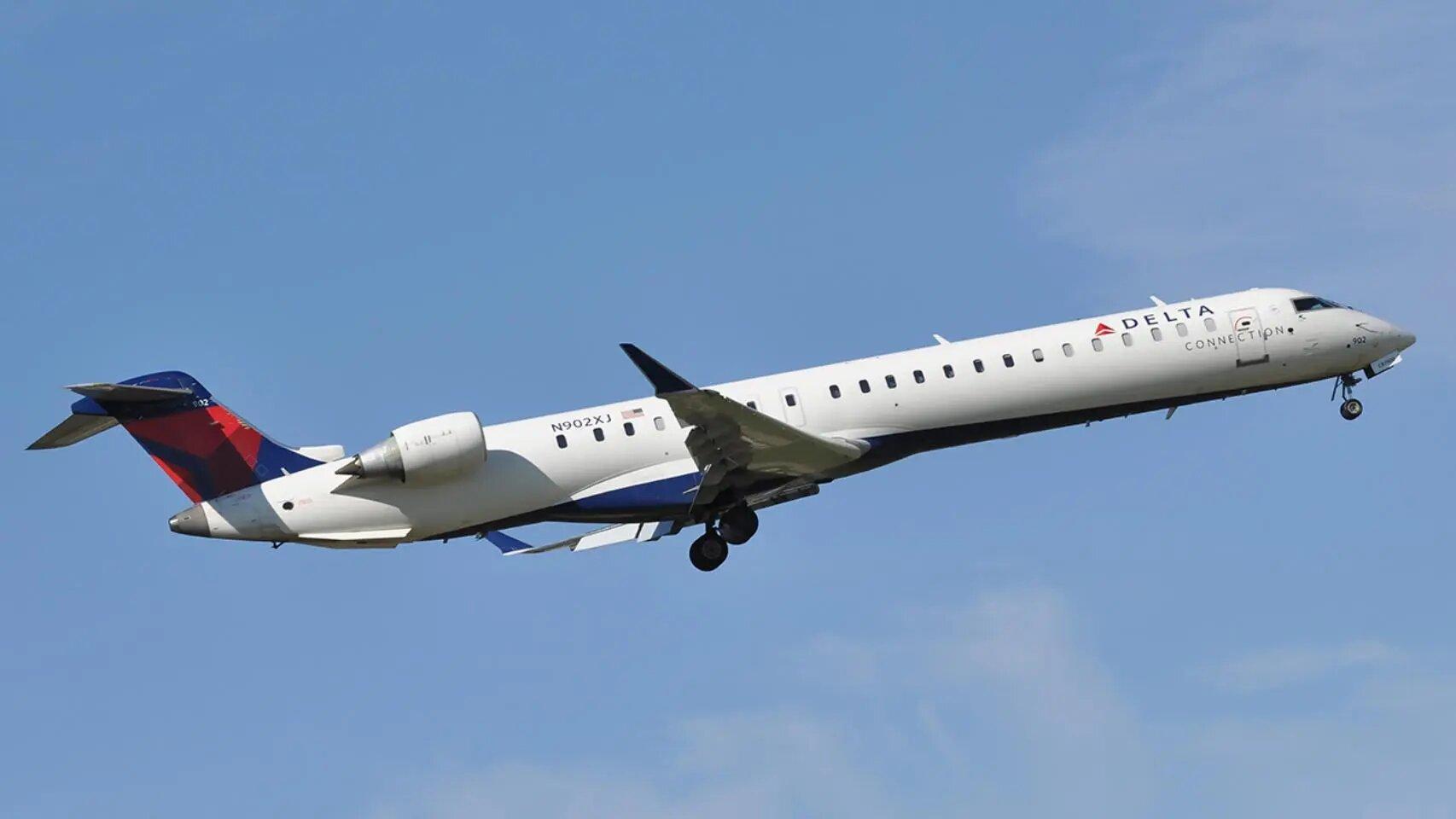 Un Bombardier CRJ-900 operado por Delta.