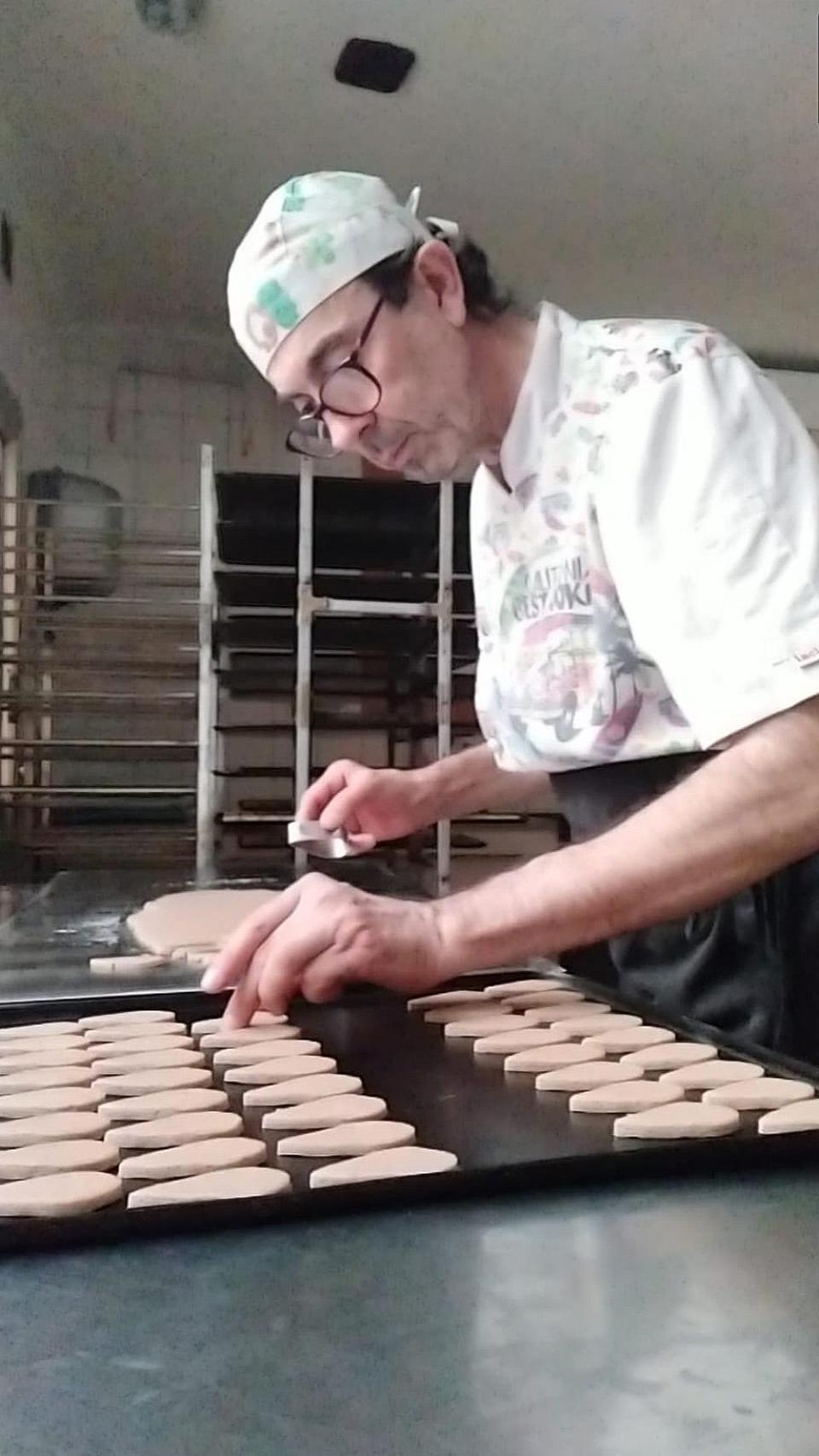 Juan José trabajando