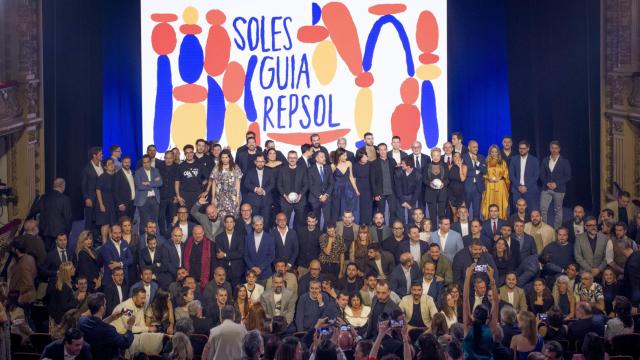 Todos los chefs premiados en la gala de los Soles de la Guía Repsol 2025.