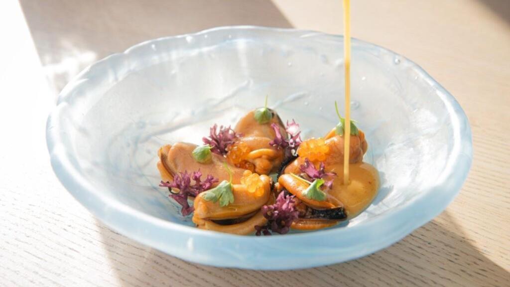 Mejillones en escabeche de la Taberna 5 Mares.