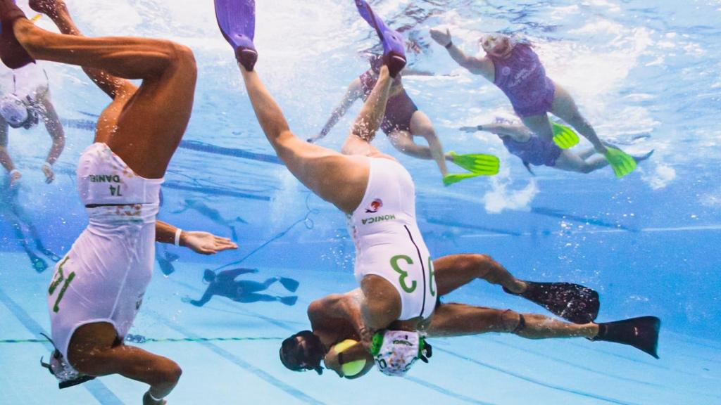 Partido de rugby subacuático