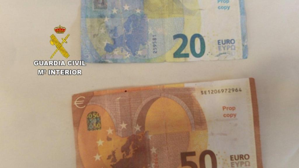 Imagen de los billetes falsos.