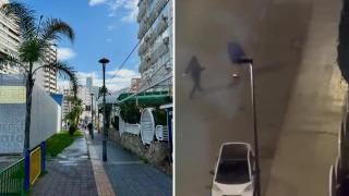 El Callejón de los Atracadores de día y de noche.