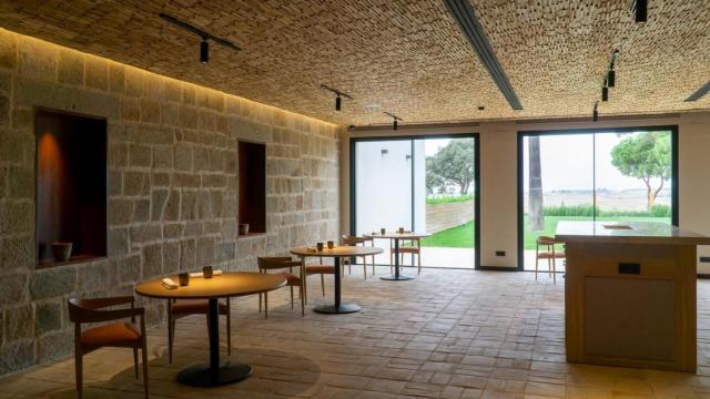 El nuevo Sol Repsol en el corazón de Extremadura: un restaurante con solo cinco meses de vida en la capital del tomate / El restaurante en el corazón de Extremadura que ha conseguido un Sol Repsol tras cinco meses abierto: alta cocina en la capital del tomate