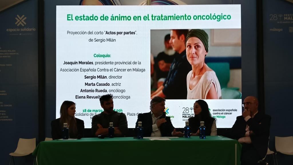 El coloquio celebrado este martes en el Festival de Málaga sobre el cáncer.
