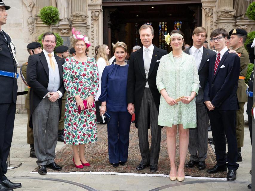 Los Grandes Duques con sus hijos, en 2022.