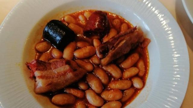 Fabada de la taberna Zapico de Toledo.